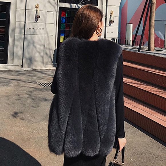 Fox Fur Vest Jacket in soft gray. Swing bottom. Hand made. - Picture 4 of 8